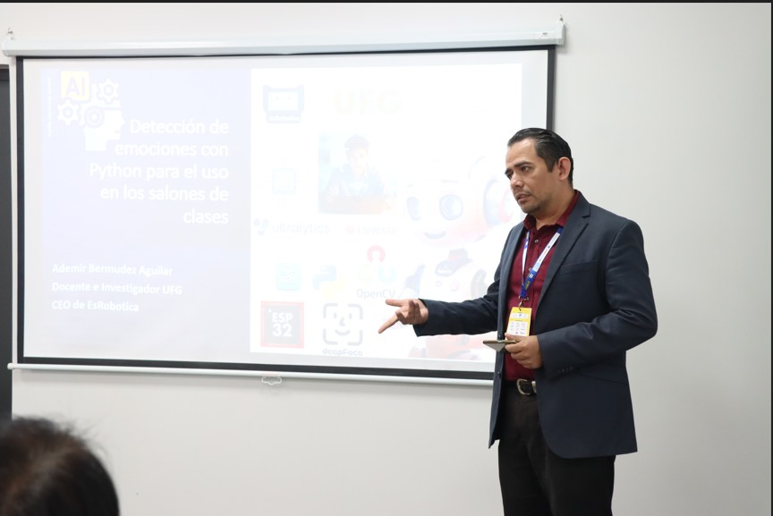 Evento: STEAM PASSION 2025Tema 1: Detección de emociones con Python para el uso en los salones de clasesTema 2: Robot de seguridad con análisis de rostroFecha: 24  y 25 de Octubre 2025Organizado por: ID MAKER