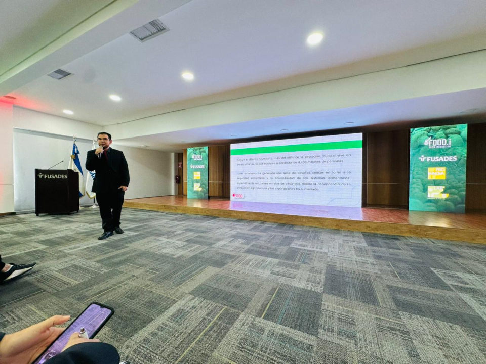 Participación en Congreso Food Innovation FUSADES